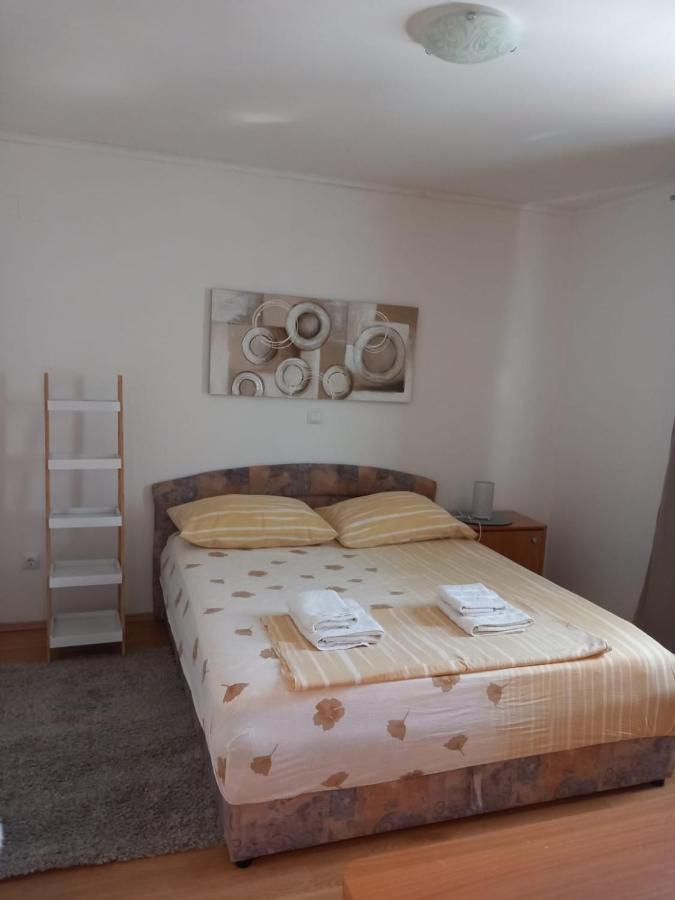 Apartament Apartman Nika Ražanac Zewnętrze zdjęcie